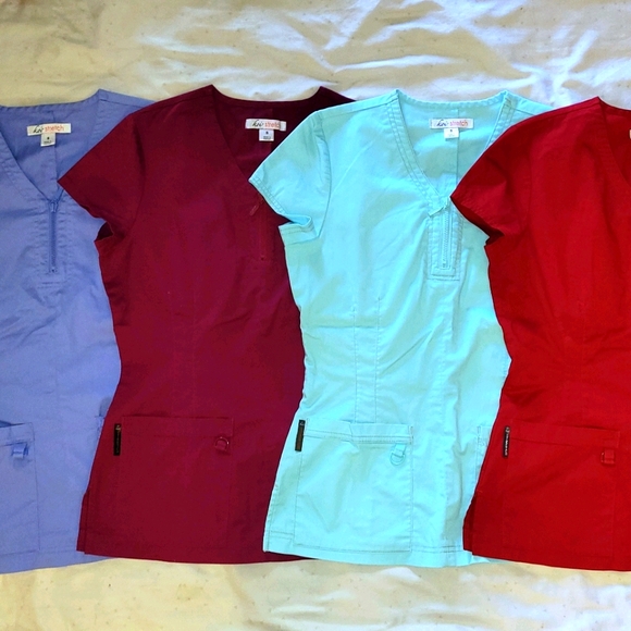 koi Tops - 4 Koi Makenzie Scrub Tops w Zipper size Small EUC